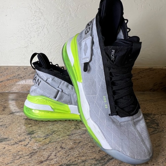 Air Jordan Proto Max 720 - Picture 5 of 7